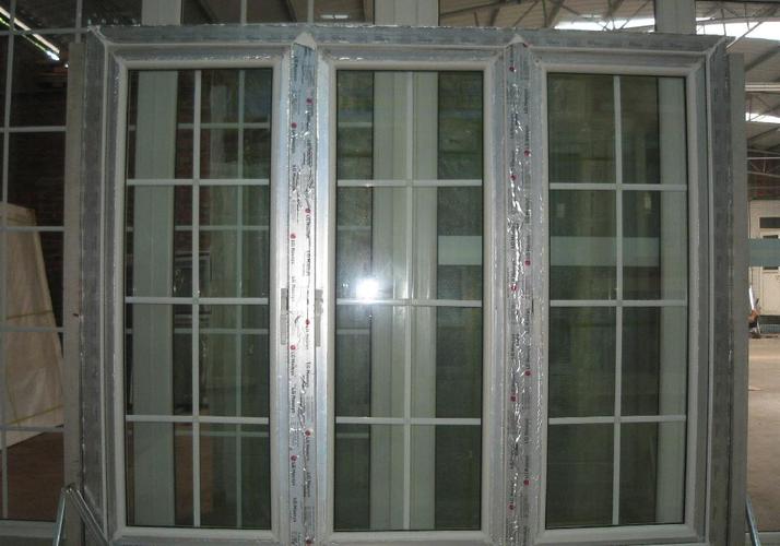维博门窗厂家直销塑钢门窗,三扇平开窗,中空玻璃带格条门窗